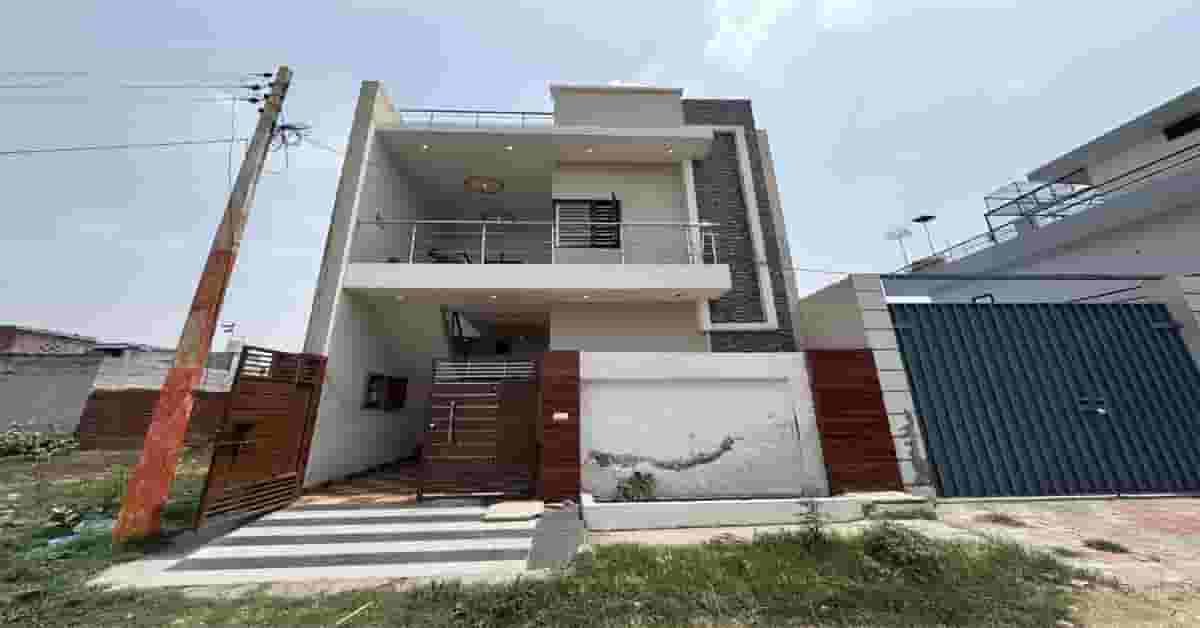 105 gaj double storey house sale in bhamian chandigarh road ludhiana 32 lakhs