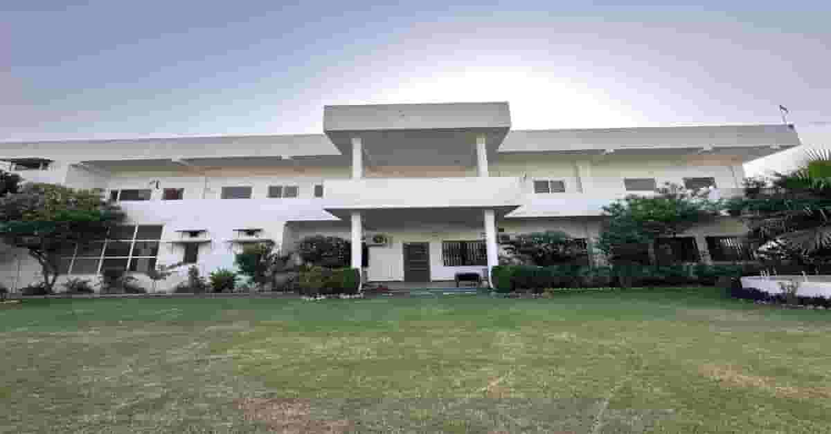 4100 gaj factory sale in sahnewal Dehlon road ludhiana 10cr